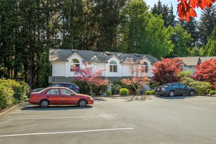 Property Photo:  1320 Creekside Way 3  BC V9W 8A9 