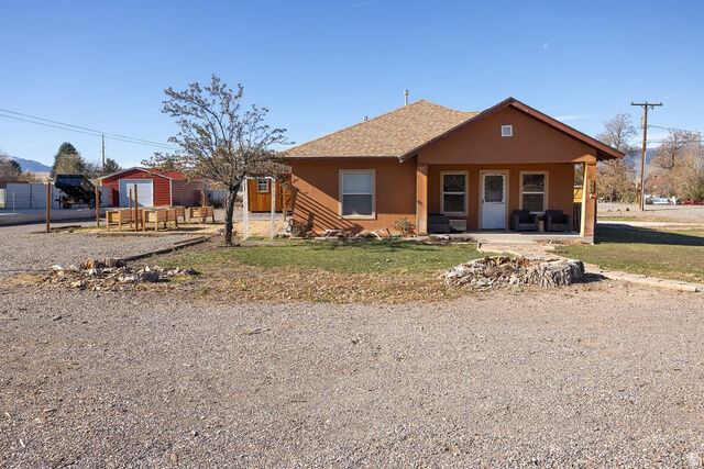 Property Photo:  195 N 200 W  UT 84754 