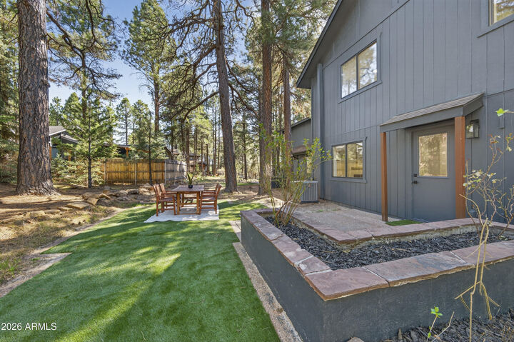 Property Photo: 1411 N Inverrary Way AZ 86004