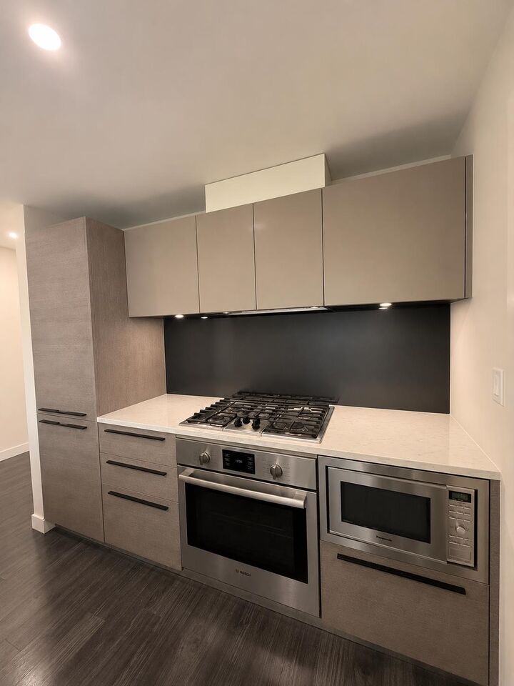 Property Photo:  6383 McKay Avenue 8xx  BC V5H 0H8 
