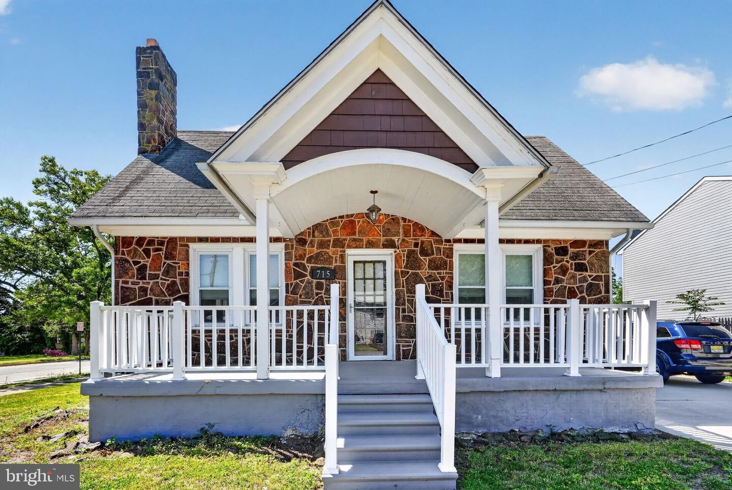 Property Photo:  715 E Oak Street  NJ 08332 