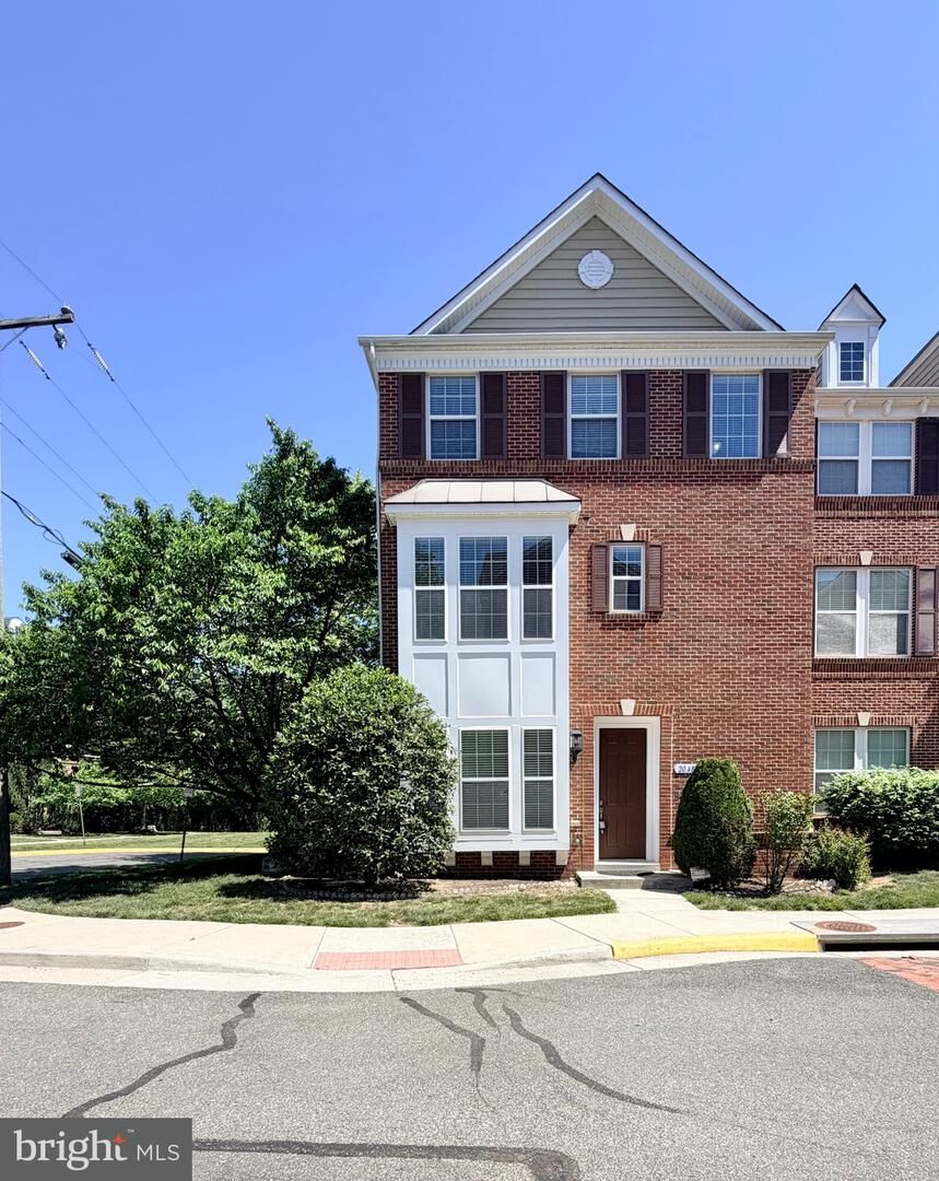Property Photo:  2048 Blunt Lane  VA 22303 