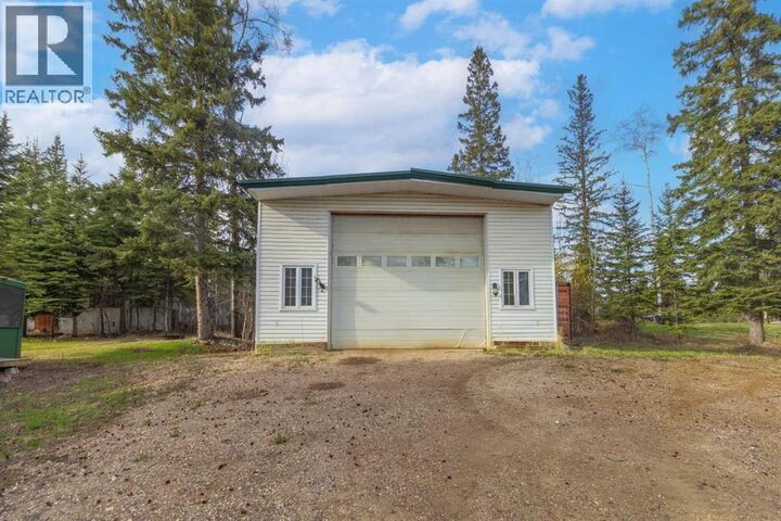 Property Photo:  126 Community Lane  AB T9H 5B4 