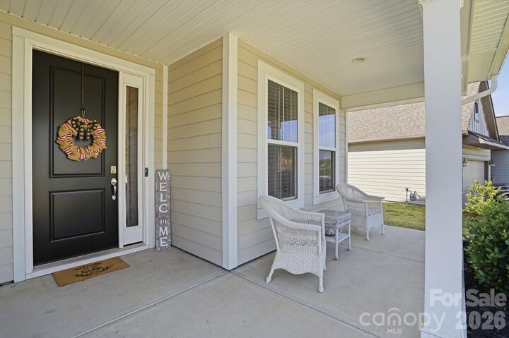Property Photo:  7924 Creek Park Drive  NC 28037 