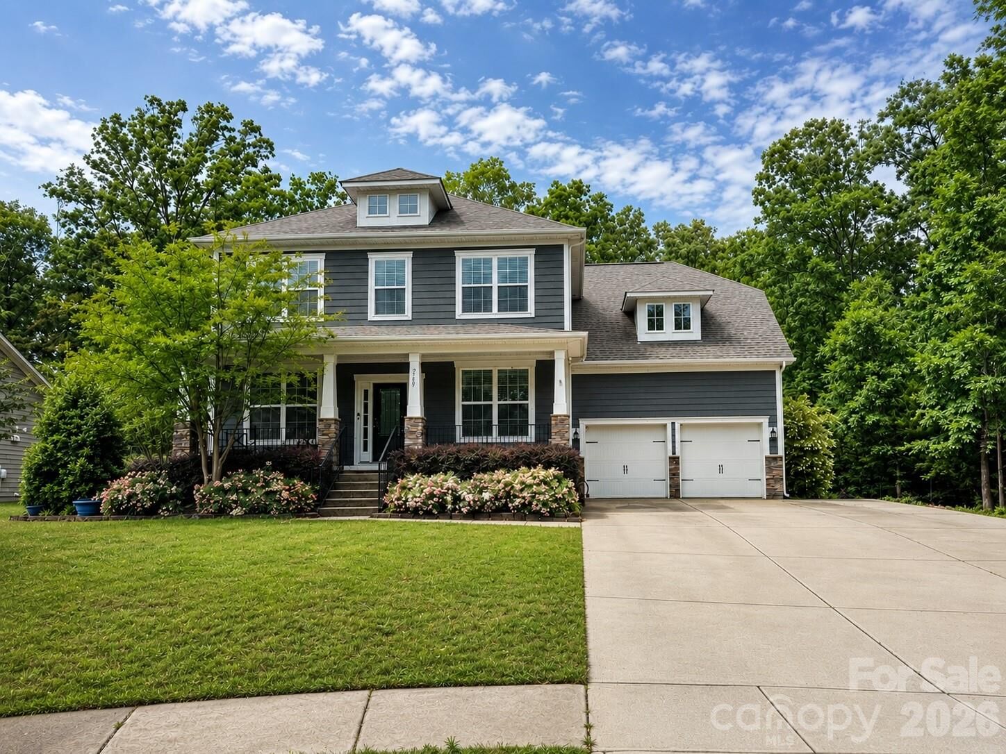 Property Photo: 2709 Sugaree Court NC 28173