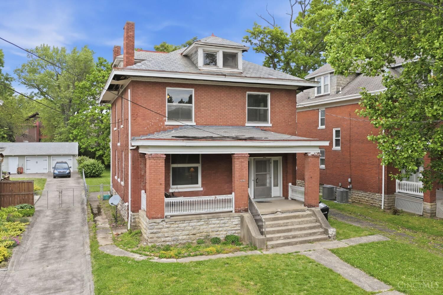 Property Photo:  1636 Elkton Place  OH 45224 