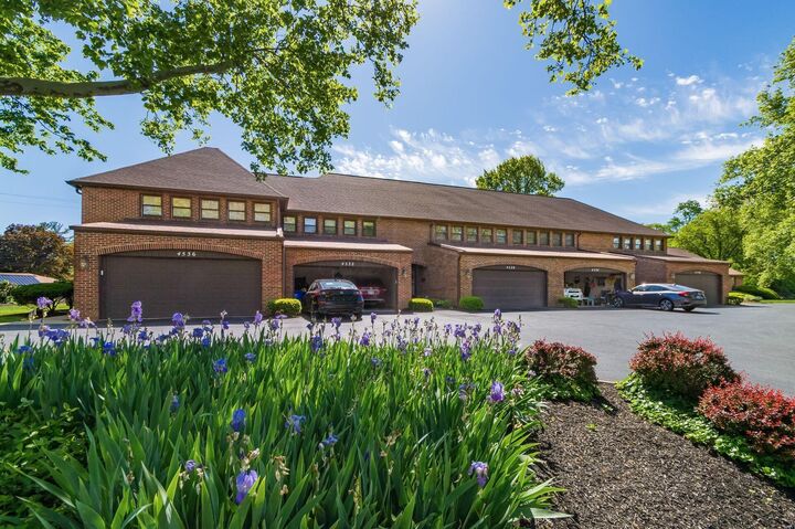 Property Photo: 4528 Carriage Hill Lane OH 43220