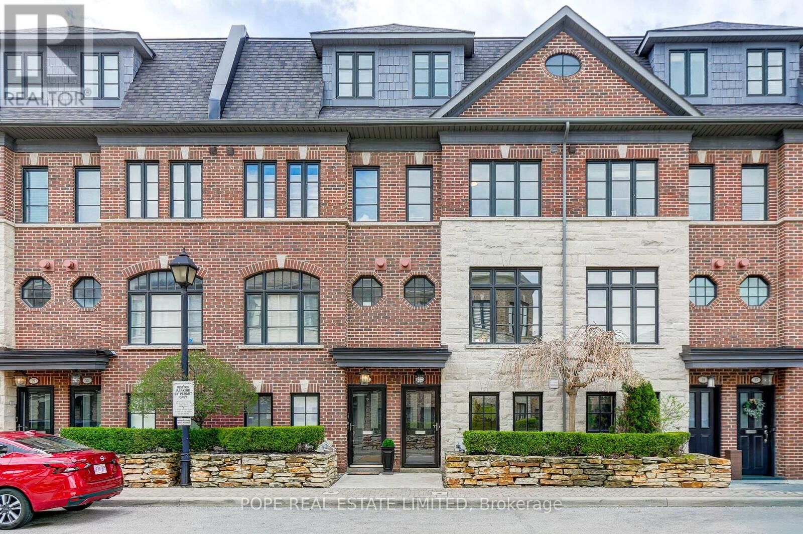 Property Photo:  21 Ruby Lang Lane  ON M8Z 0B8 