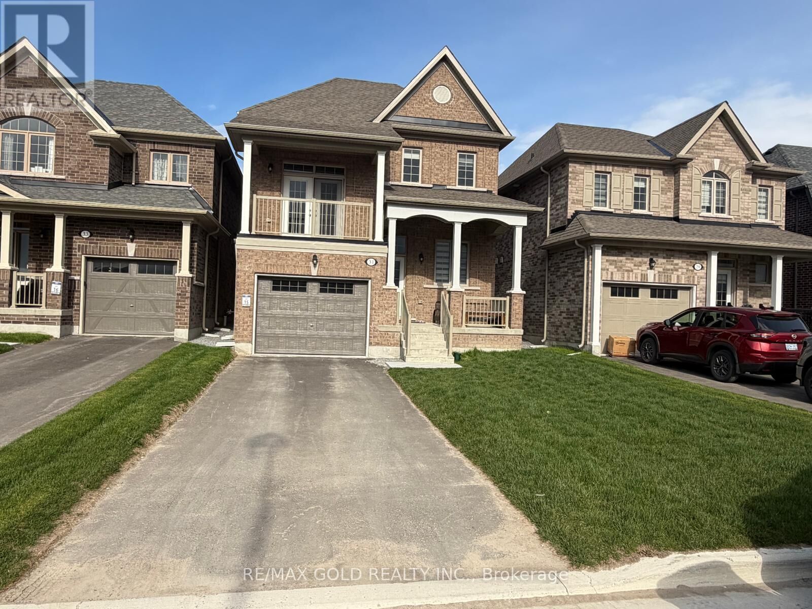 Property Photo:  31 Lawrence D. Pridham Avenue  ON L9R 0X1 