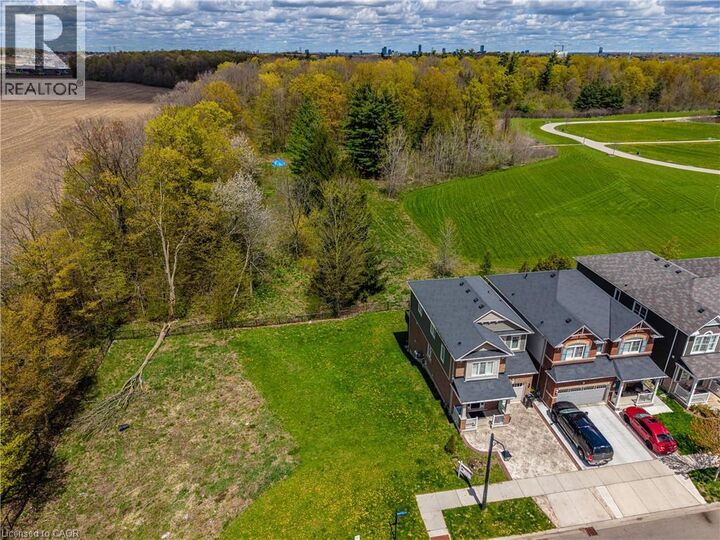 Property Photo:  340 Shady Glen Crescent  ON N2R 0J8 