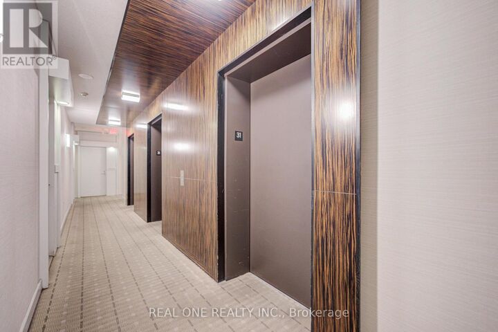 Property Photo:  38 Grenville Street 3107  ON M4Y 1A5 