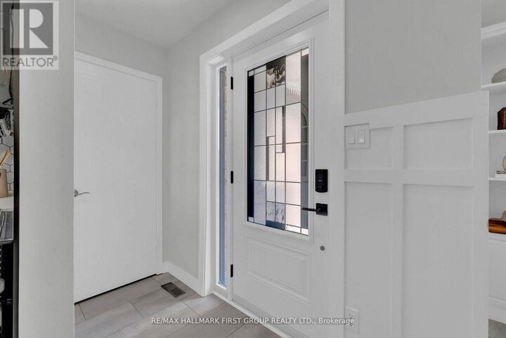 Property Photo:  159 Sandringham Drive  ON L1E 2G6 