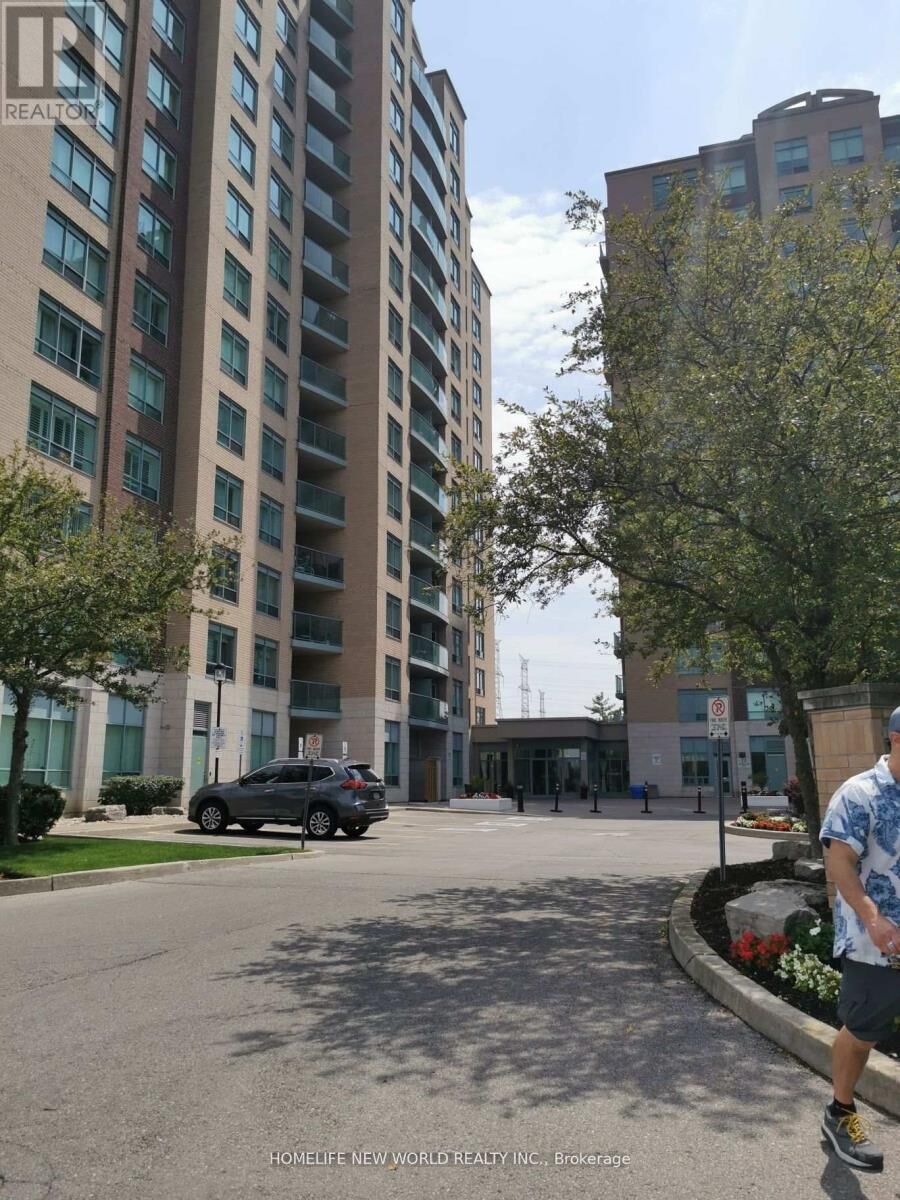 Property Photo:  11 Oneida Crescent 401  ON L4B 0A1 
