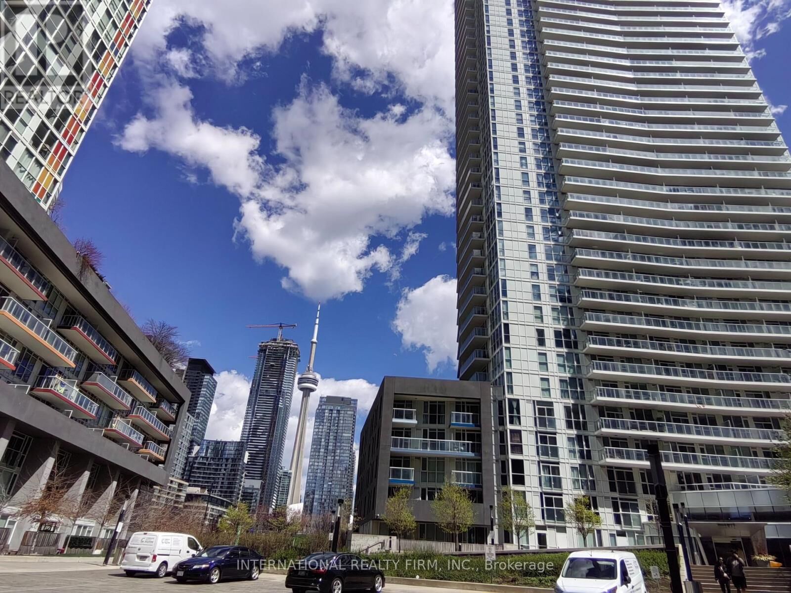 Property Photo:  75 Queens Wharf Road 1807  ON M5V 0J8 