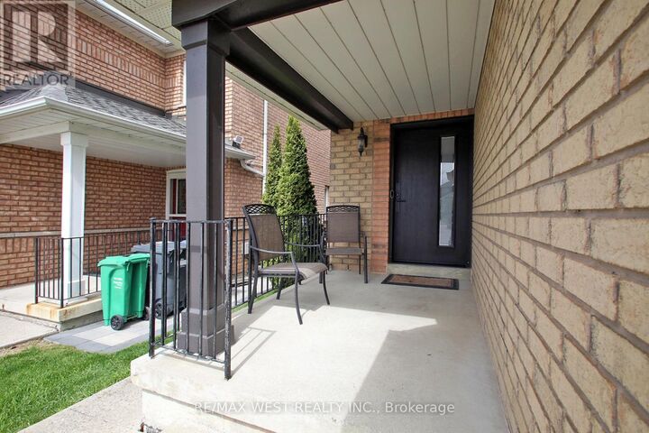 Property Photo:  115 Grapevine Road  ON L7E 2M6 