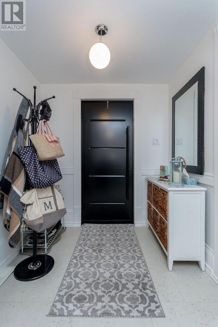 Property Photo:  331 Erie Street  ON N5L 1E4 