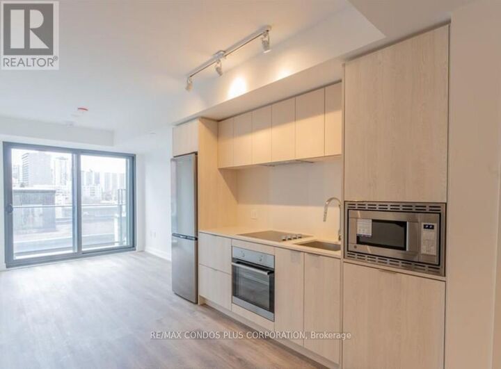 Property Photo:  1 Jarvis Street 510  ON L8N 1K6 