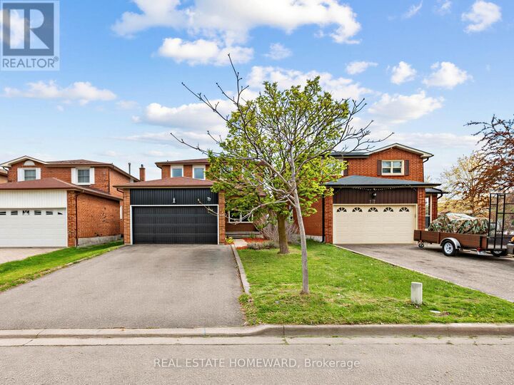 Property Photo:  77 Bendamere Crescent  ON L3P 6Y1 