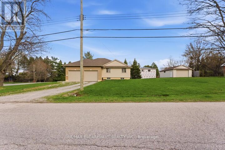 Property Photo:  80 Lister Avenue  ON L9B 1E2 