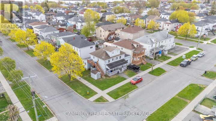 Property Photo:  507-509 Walton Street  ON K6H 1T5 