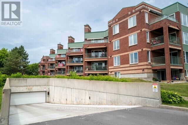 Property Photo:  121 Water Street West 312  ON K6J 5T8 
