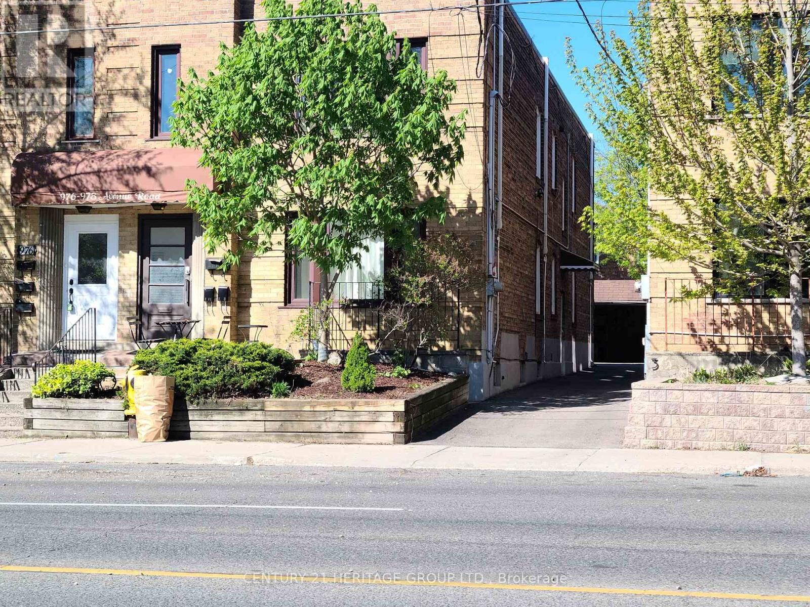 Property Photo:  978 Avenue Road Main  ON M5P 2K8 