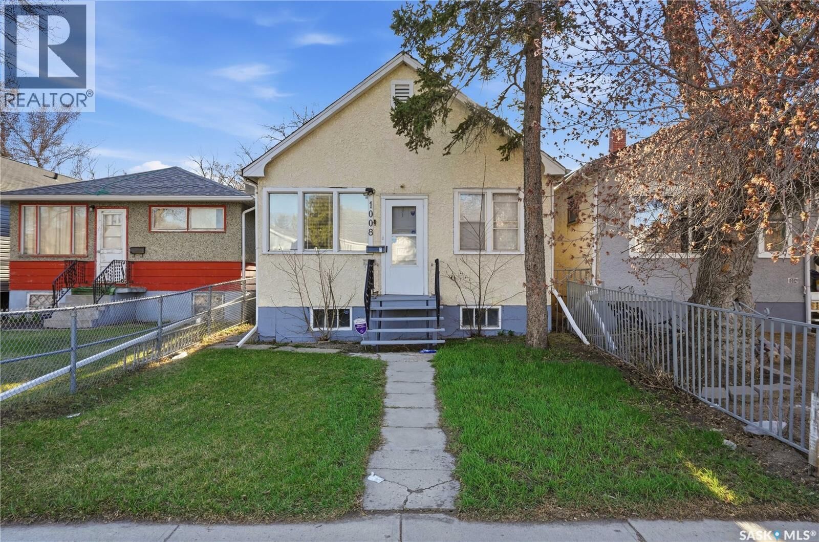 Property Photo:  1008 Retallack Street  SK S4T 2H3 