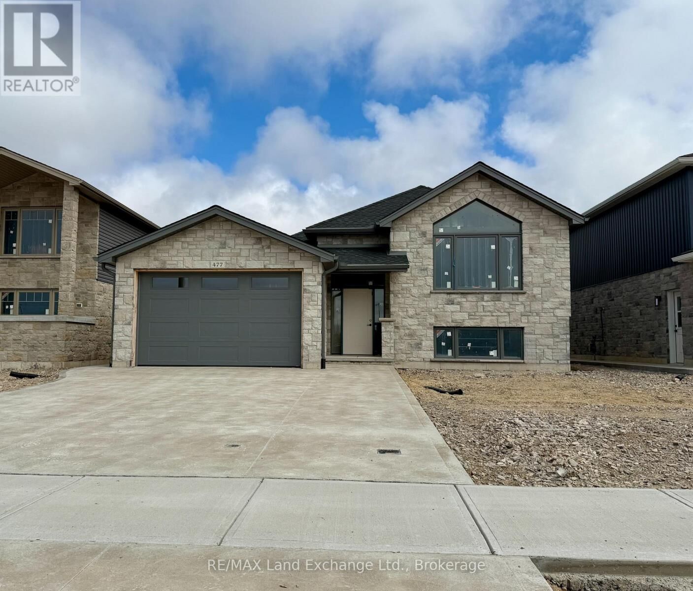 Property Photo:  477 Northport Drive  ON N0H 2C8 