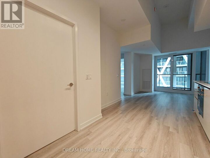 Property Photo:  238 Simcoe Street 1107  ON M5T 3B9 