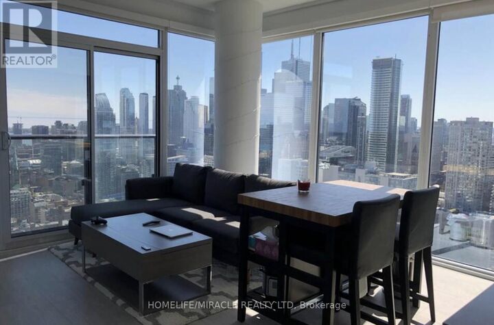 Property Photo:  181 Dundas Street East 4710  ON M5A 0N5 