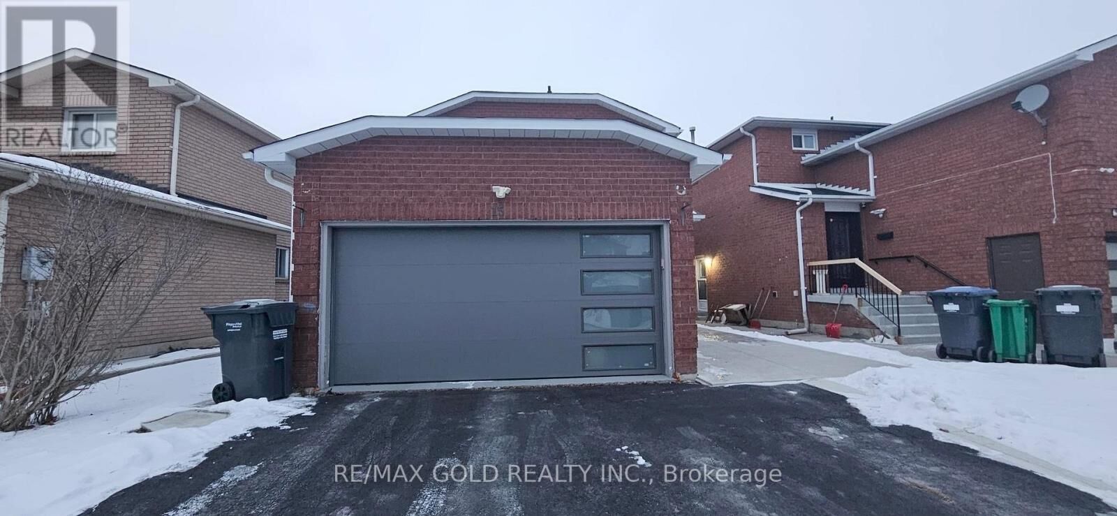 Property Photo: 15 Valonia Drive Upper ON L6V 4J2