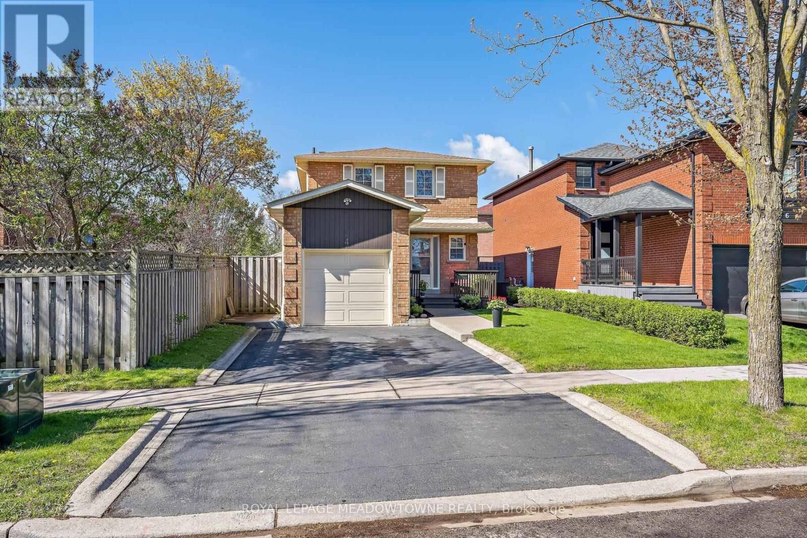 Property Photo:  4 Shenstone Avenue  ON L6Z 2Y6 