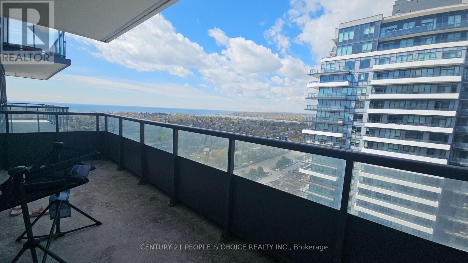 Property Photo:  1455 Celebration Drive 2505  ON L1W 0C3 