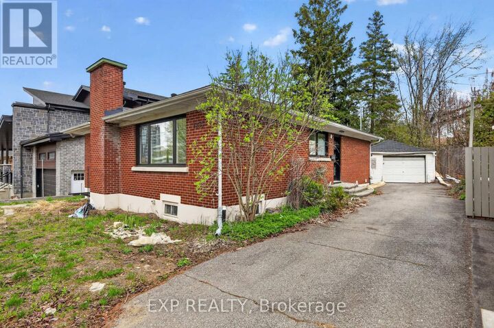 Property Photo:  1255 Evans Boulevard North  ON K1H 7T7 