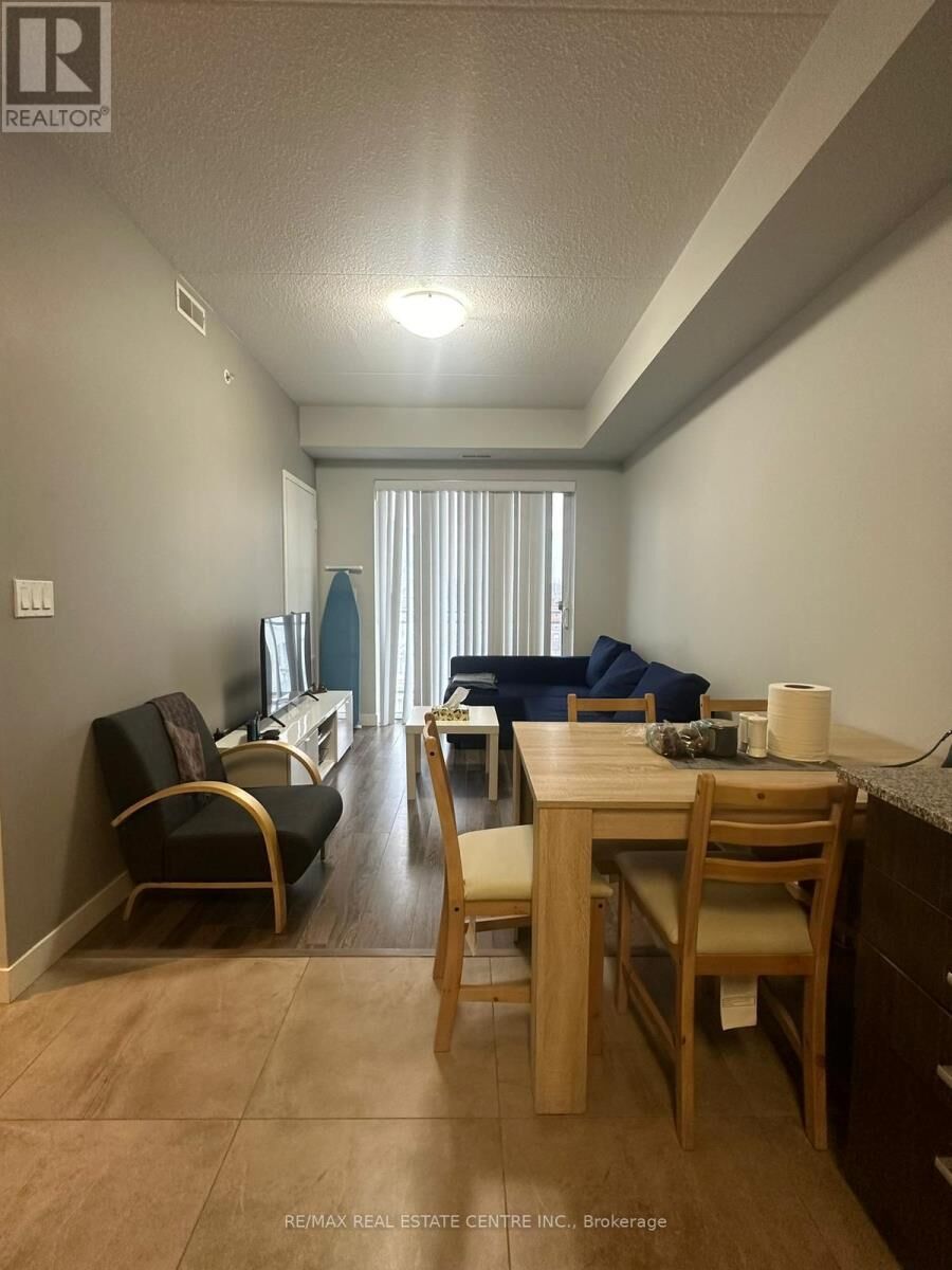 Property Photo:  62 Balsam Street B408  ON N2L 3H2 