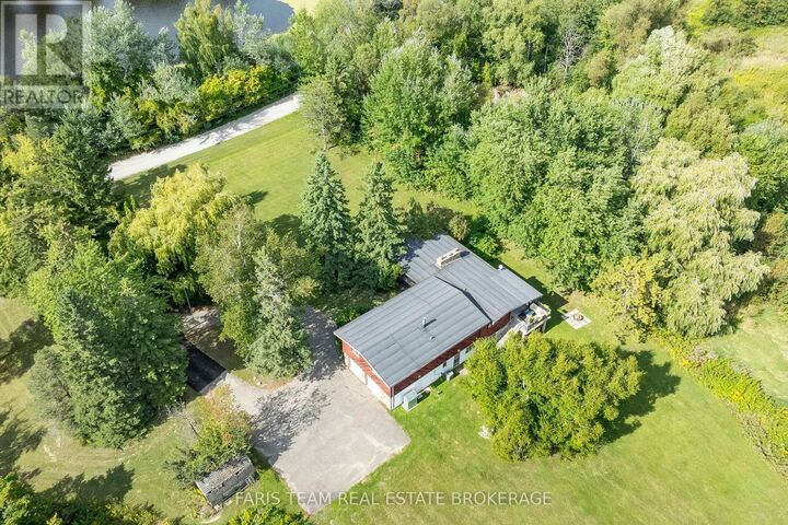Property Photo:  175 South Summit Farm Road  ON L7B 1J8 