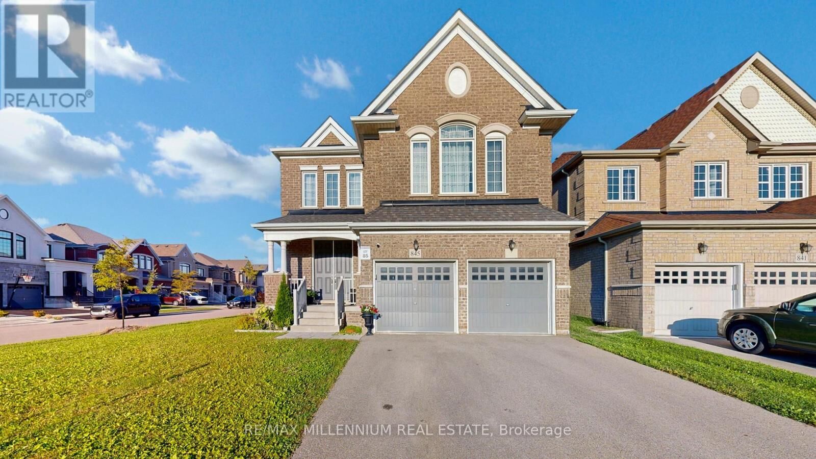 Property Photo:  845 Langford Boulevard  ON L3Z 4J2 