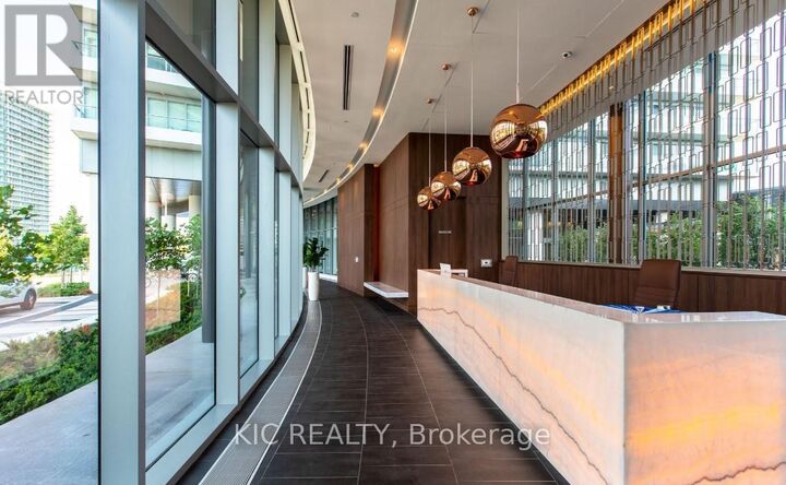 Property Photo:  115 McMahon Drive 1709  ON M2K 0E3 