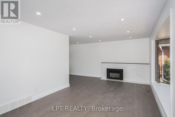 Property Photo:  2317 Elmira Drive  ON K2C 1H3 