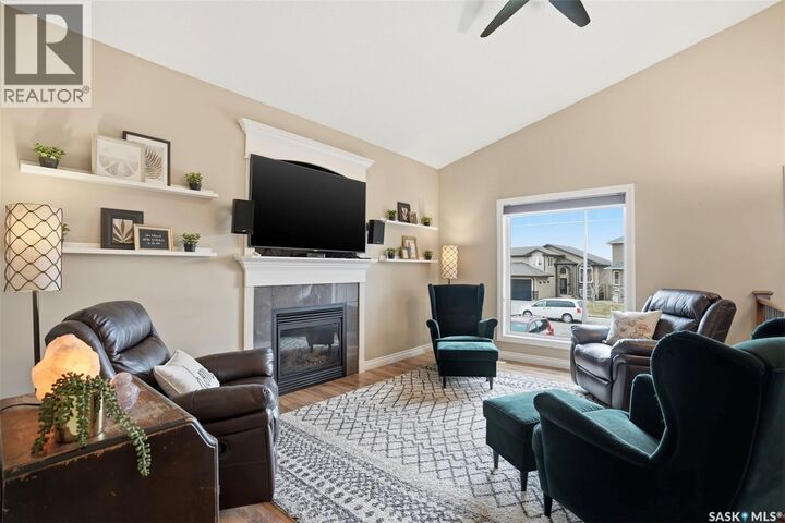 Property Photo:  139 Pulles Crescent  SK S7R 0B4 