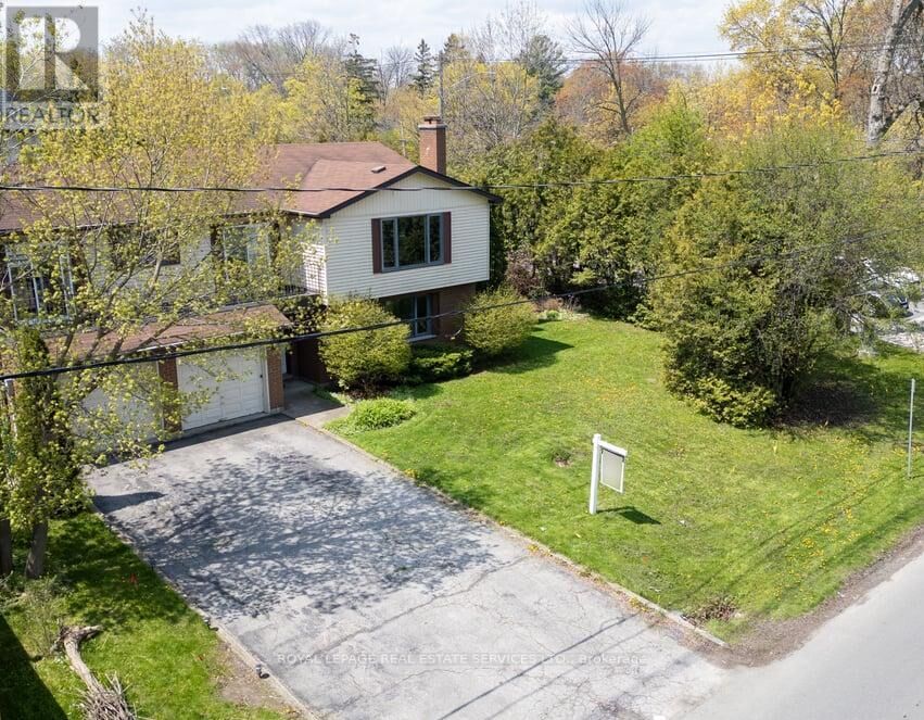 Property Photo:  62 Third Line Upper  ON L6L 3Z5 