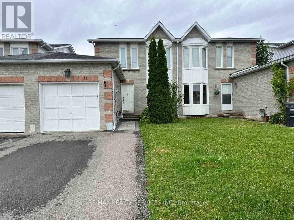 Property Photo:  44 Elmstead Court  ON L6Y 4C2 