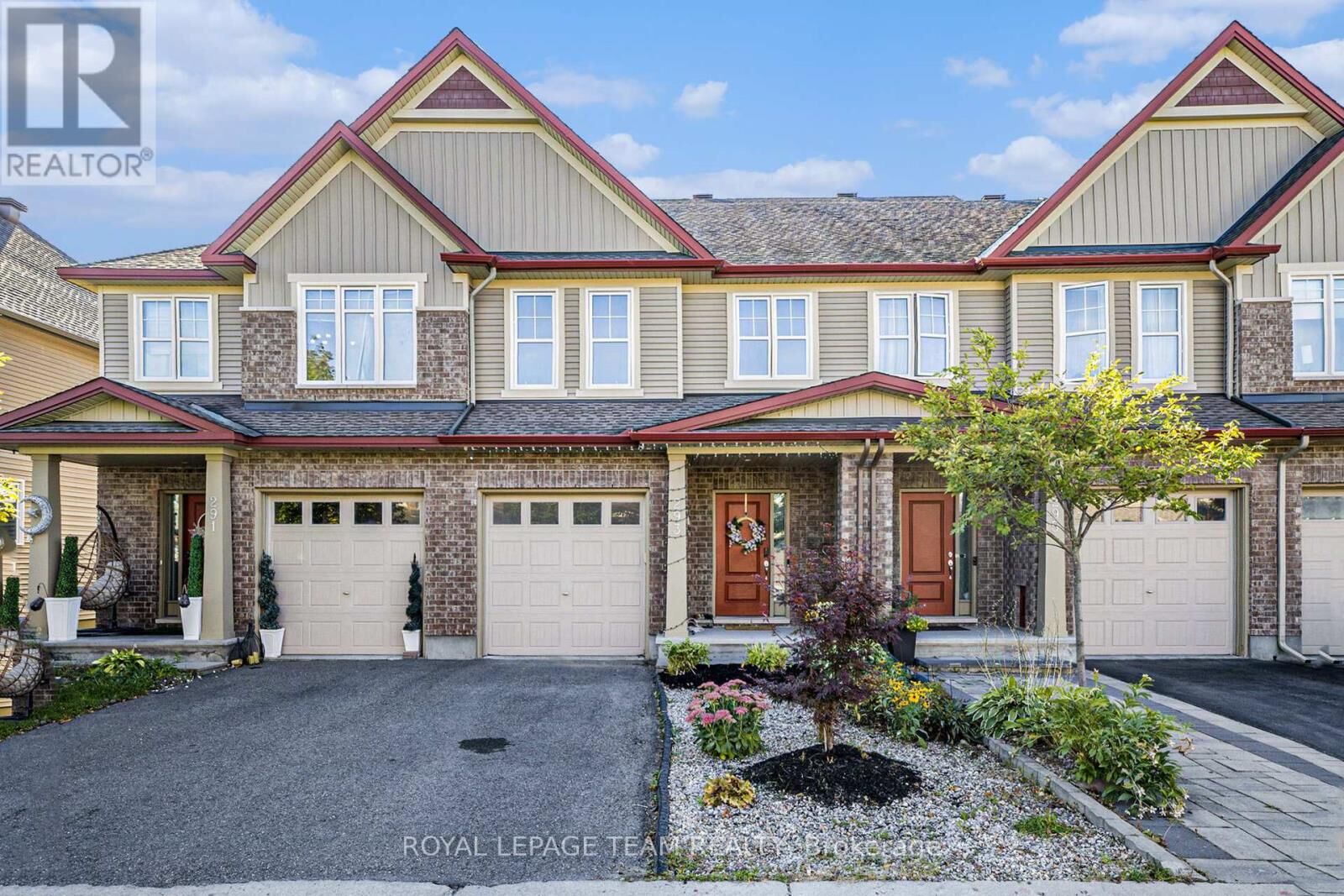 Property Photo:  293 Fergus Crescent  ON K2J 3L7 