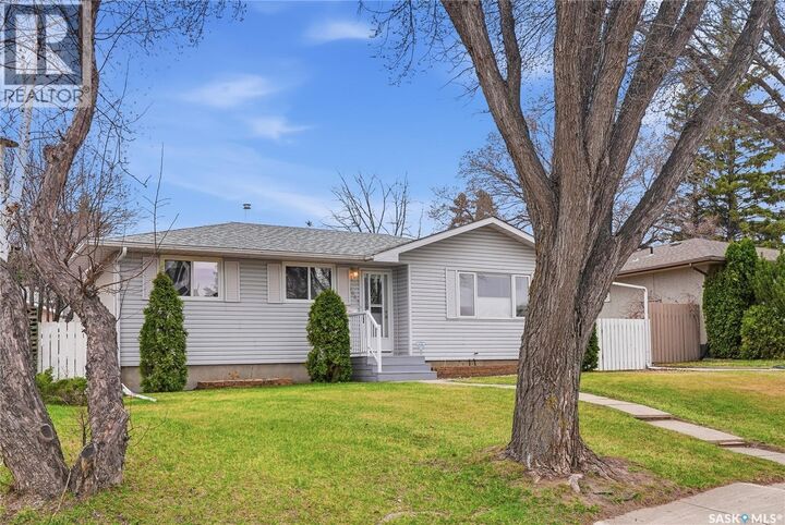 Property Photo:  1663 Alexandra Avenue  SK S7K 3C4 