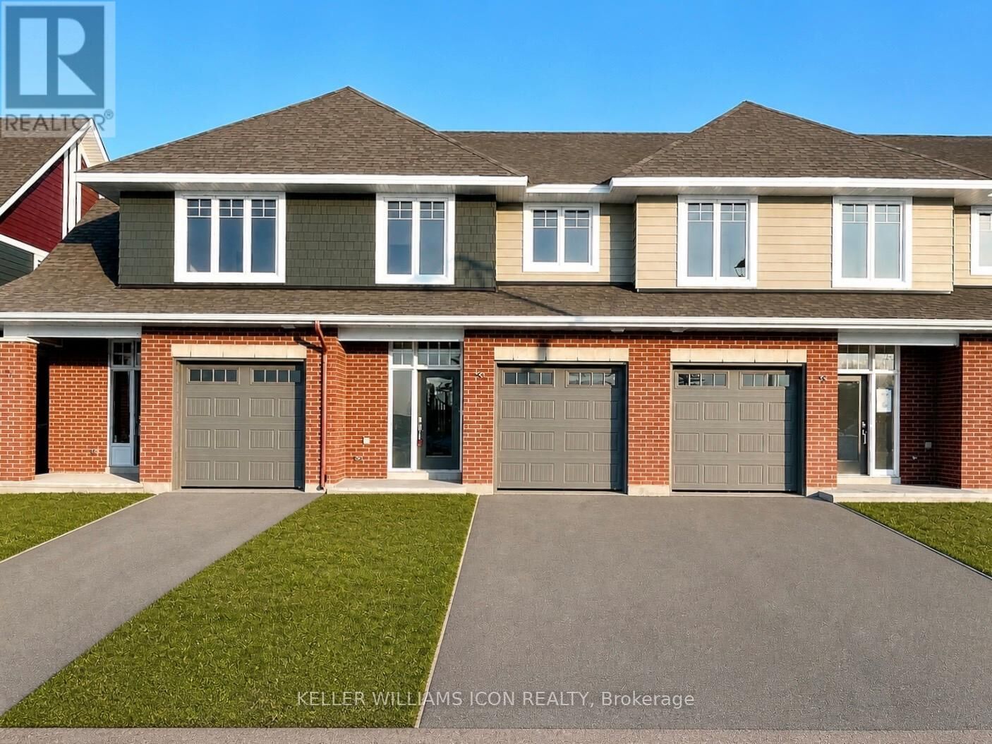 Property Photo:  56 Loggerhead Heights  ON K2T 0R9 