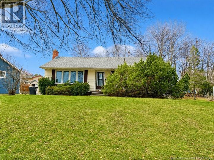 Property Photo:  642 Loyalist Court  NB E3B 3K9 