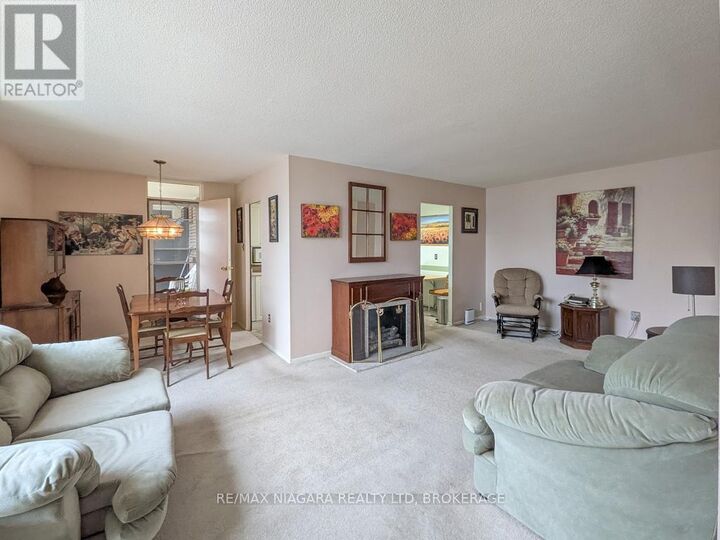 Property Photo:  3170 Kirwin Avenue 301  ON L5A 3R1 