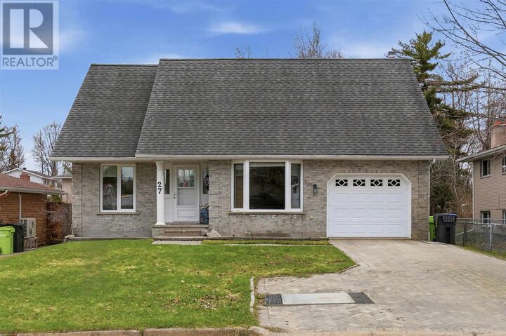 Property Photo:  27 Golf Range Cres  ON P6A 6A4 