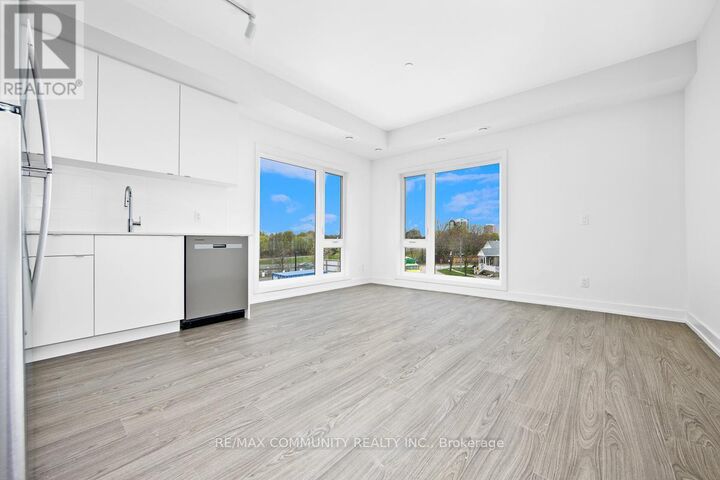 Property Photo:  16 Melbourne Avenue 303A  ON L2P 3J8 