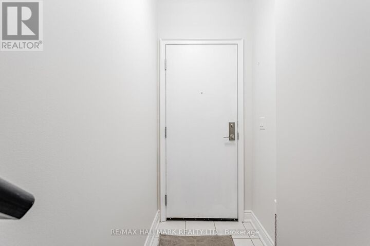Property Photo:  380 Hopewell Avenue 224  ON M6E 2S2 